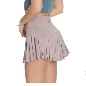 Gold hinge skirt color fog